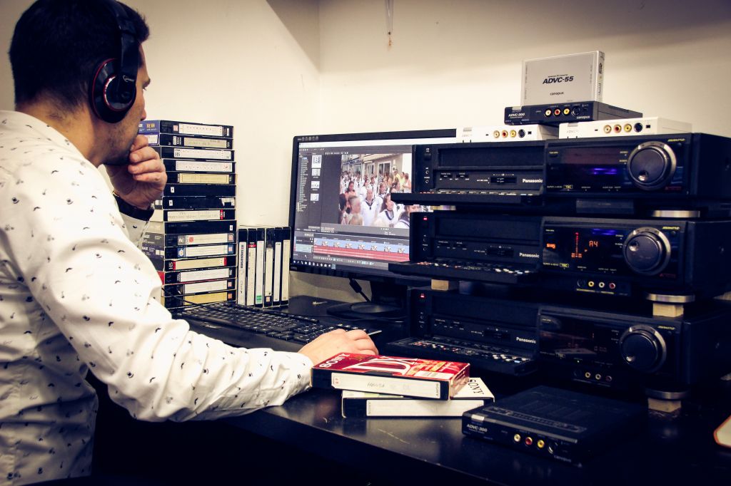 Digitalizace VHS a kamerových pásek pomocí videopřevodníku Canopus ADVC 300
