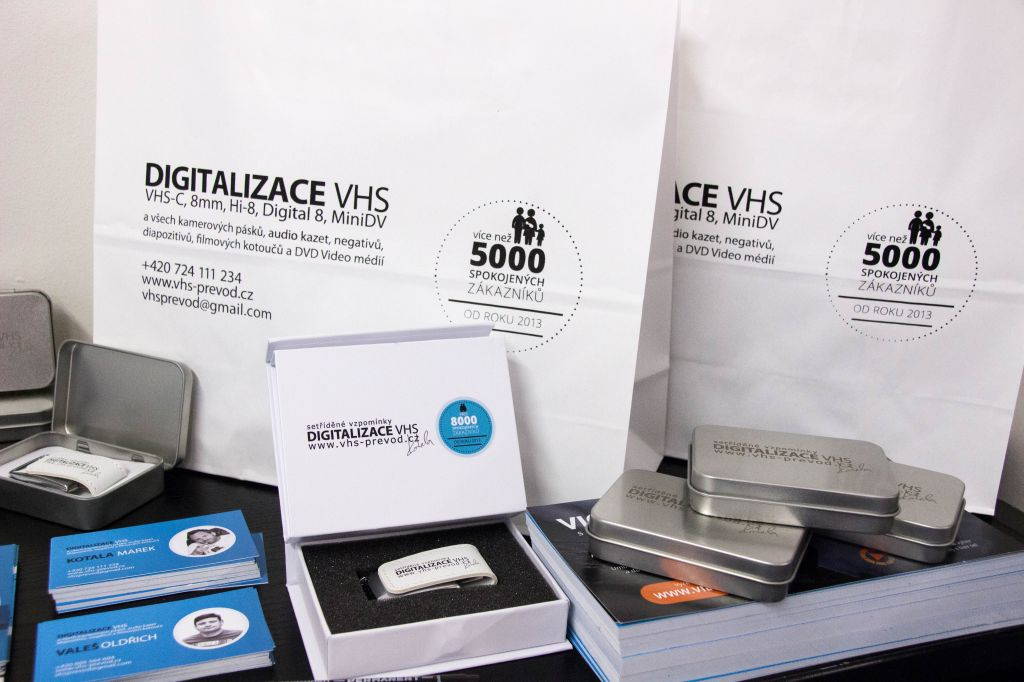Předání digitalizovaných videí na USB flash disku, HDD nebo DVD Možnosti předání digitalizovaných VHS videí na USB flash disk, externí HDD nebo DVD